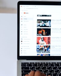 YouTuber